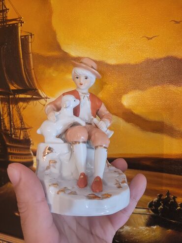 gözel qiz sekilleri profil üçün: Фигура, Керамика, цвет - Белый