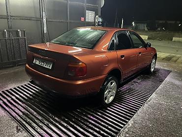 Audi: Audi A4: 1994 г., 1.8 л, Механика, Бензин, Седан — 5