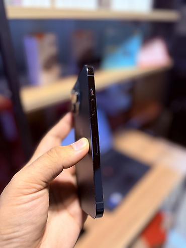 iphone şəki: IPhone 13 Pro, Alpine Green, Face ID — 3