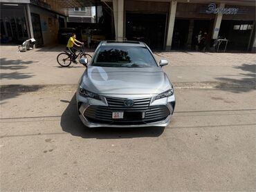 tayota crovn: Toyota Avalon: 2019 г., 2.5 л, Типтроник, Гибрид, Седан