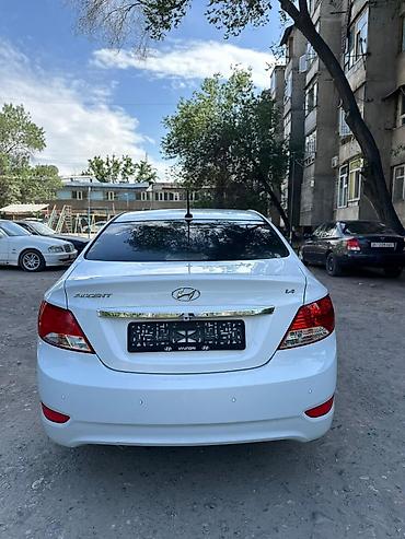 getz 2007: Hyundai Accent: 2019 г., 1.4 л, Автомат, Бензин, Седан — 2