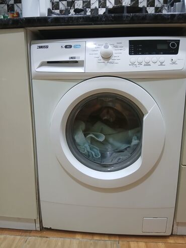 tikiş masinlari: Стиральная машина Zanussi, 6 кг, Б/у, Есть сушка, Нет кредита, Самовывоз