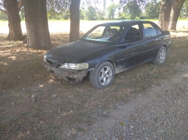 опель вектра ош в Ак-Джол: Opel Vectra 2 л. 1996