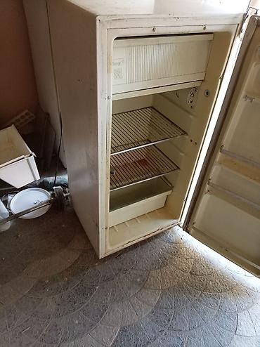 mini xaladelnik: Kompakt birkameralı soyuducu - Aşağıda tərəvəz üçün geniş plastik — 5