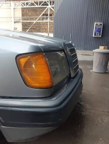 Mercedes-Benz: Mercedes-Benz W124: 1989 г., 2.3 л, Механика, Бензин, Седан