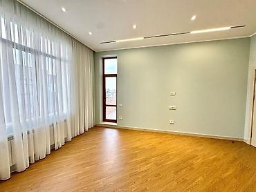 Yeni tikili: Satılır 4 otaqlı yeni tikili 216 m², Nəriman Nərimanov m. Kateqoriya — 5