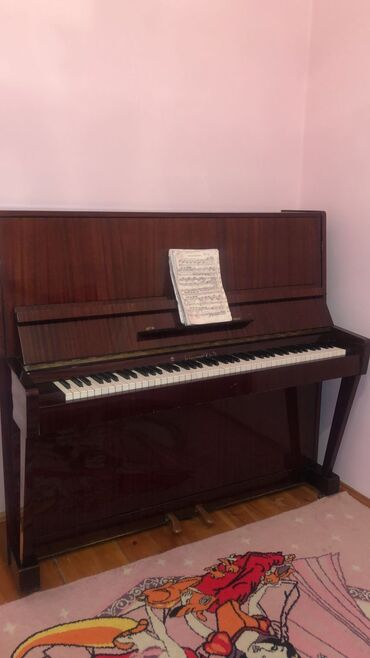 belarus piano: WhatsAppa yazın zeng çatmır. Pianino Belarus 220azn Bineqedi Gunel1
