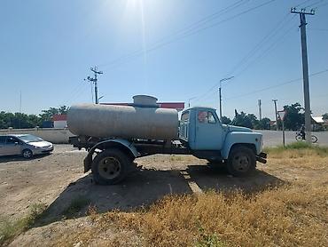 авто такси: Водовоз/автоцистерна на базе грузового шасси (ориентировочно — 4