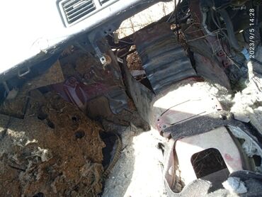 Toyota: Toyota Corolla: 1984 г., 10 л, Автомат, Бензин, Купе — 6