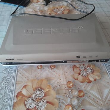 maqintafon gence: DVD player