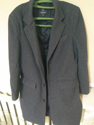 Пальто: Продаю пальто мужское Деми весна осень Размер46- 48 Цвет темно серый