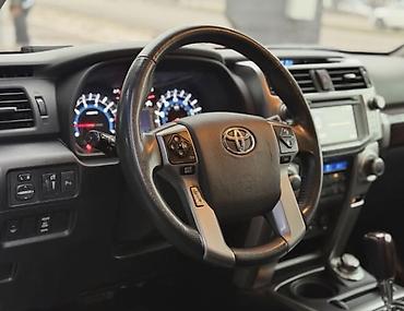 Toyota: Toyota 4Runner: 2017 г., 4 л, Автомат, Бензин, Внедорожник — 5