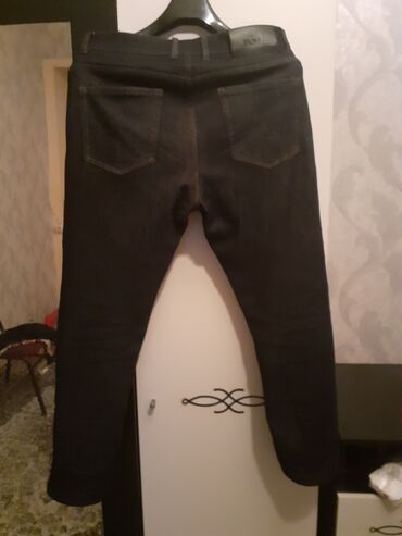 Cinslər: Cins şalvar, Hugo Boss — 2