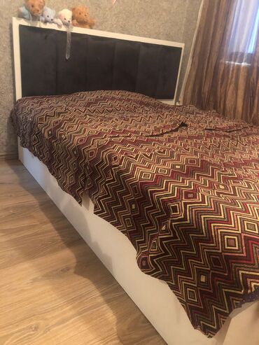 Çarpayılar: 2 nəfərlik çarpayı( Taxt) + matras: Tep-tezedir, . Heç istifadə