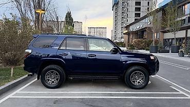 авто кран: Toyota 4Runner: 2020 г., 4 л, Автомат, Бензин, Внедорожник — 4