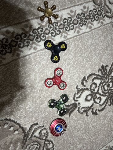 купить хот вилс недорого: Продаю спинеры 
1) 300
2) 100
3) 50
4) 100
5) 150