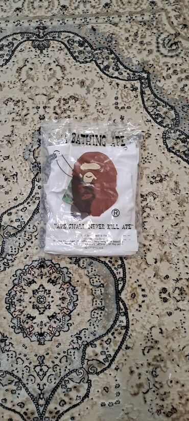 футболки больших размеров: Футболка/батник a bathing ape
размер:M
реплика,люксовое качество