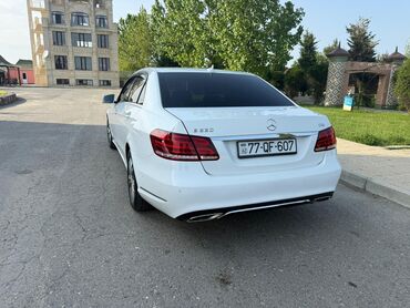 Mercedes-Benz: Mercedes-Benz E 220: 2.2 l | 2014 il Sedan — 4