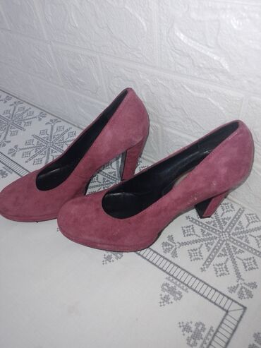 kupaci kostimi h m: Pumps, 37