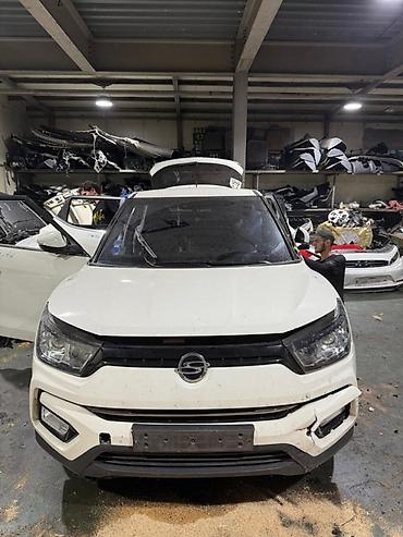 ssangyon: Капот Ssangyong, Б/у, Оригинал — 1