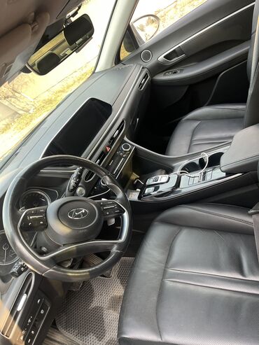 Hyundai: Hyundai Sonata: 2019 г., 2 л, Автомат, Газ, Седан — 7