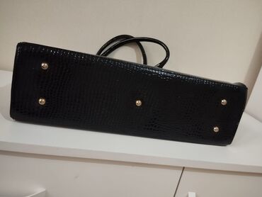 Çantalar: Sumka razmer hun 35 en 50 sm təmiz dəri alinib 299 azn — 3