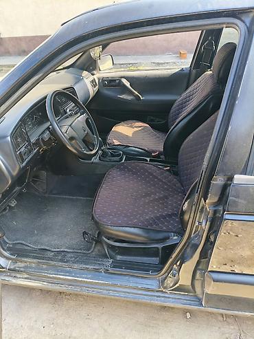 пасса: Volkswagen Passat: 1991 г., 1.8 л, Механика, Бензин, Универсал — 5