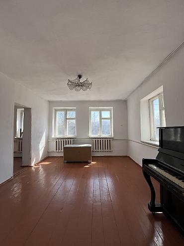 Продажа коттеджей и домов: Продаётся уютный дом в селе Кунтуу! 🏡 Участок 18 соток, дом 70 м² — 4 — 5