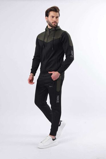 Trenerke: L XL 2XL 3XL
3500 din — 9