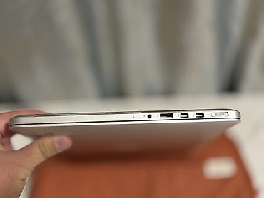 Ноутбуки Apple (MacBook): Apple MacBook Pro 13" Характеристики: - Процессор: 2.5 ГГц Intel Core — 8