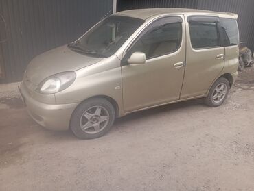 машына сатам: Toyota Funcargo: 2001 г., 1.3 л, Автомат, Бензин, Универсал