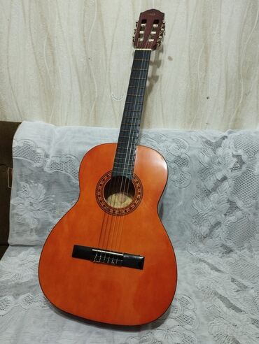 Klassik gitaralar: Klassik gitara — 1