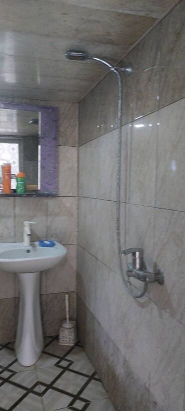 Həyət evləri və villaların satışı: Maştağa qəs. 4 otaqlı, 100 kv. m, Kredit yoxdur, Orta təmir — 18