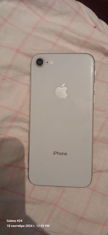 iphone 8 plys: Айфон 8