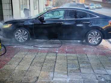 Honda: Honda Insight Hybrid sedan - Güc aqreqatı: benzin-elektrik hibrid — 3