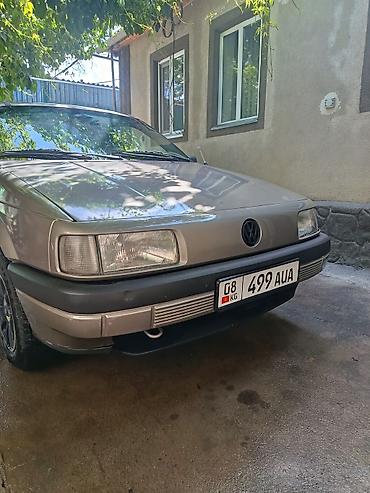 Транспорт: Volkswagen Passat Variant: 1990 г., 2 л, Механика, Бензин, Универсал — 1