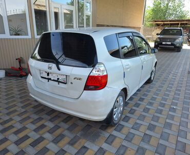 фит америка: Honda Fit: 2002 г., 1.3 л, Автомат, Бензин, Хэтчбэк