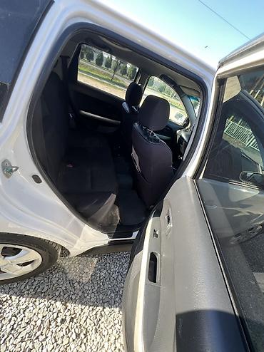 e star: Toyota Ist: 2003 г., 1.3 л, Автомат, Бензин, Хэтчбэк — 10