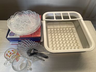 посуда пластиковая: Посуда. Сушилка для посуды, тарелки кружки и ложки за все 500с