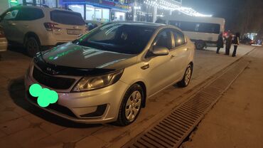 Kia: Kia Rio: 2012 г., 1.4 л, Механика, Бензин, Седан