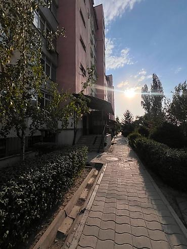 700: 1 комната, 44 м², Улан мкр Элитка, 8 этаж, Требуется ремонт — 1