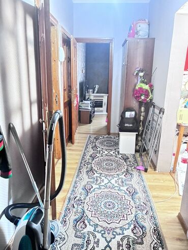 Həyət evləri və villaların satışı: 3 otaqlı, 200 kv. m, Orta təmir — 13