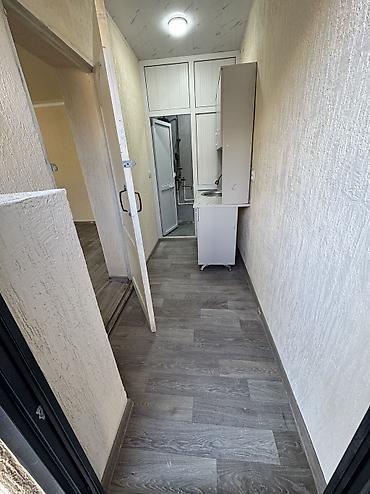 квартира в аренду на сутки: Квартира берилет! 🏠 Дареги: Дордой рыногу, 15-көчө, "Восток" — 4