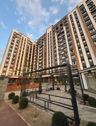 суточная квартира политех: 2 комнаты, 70 м², Элитка, 4 этаж, ПСО (под самоотделку)