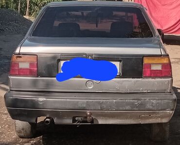 автомобиль спарк: Volkswagen Jetta: 1990 г., 1.6 л, Механика, Бензин, Хэтчбэк