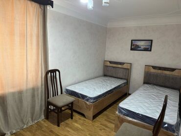 Uzunmüddətli kirayə mənzillər: Nərimanov rayonu, Gənclik metrosu yaxınlığında, 5 mərtəbəli binanın — 4