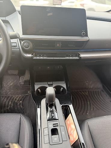 Toyota: Toyota Prius: 2023 г., 2 л, Автомат, Гибрид, Хэтчбэк — 8