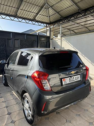 Chevrolet: Chevrolet Spark: 2016 г., 1 л, Вариатор, Бензин, Хэтчбэк — 4