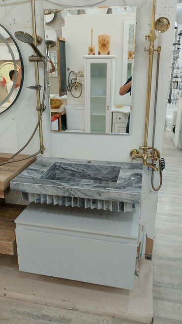 Hamam üçün aksessuarlar: Mərmər effektli konsol-lavabo modulu - Material: Parlaq səthli — 6