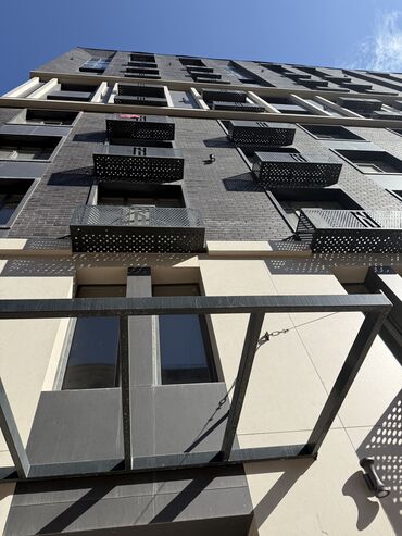квартира в районе политеха: 2 комнаты, 70 м², Элитка, 2 этаж, ПСО (под самоотделку)